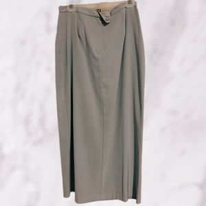 Gray business casual skirt